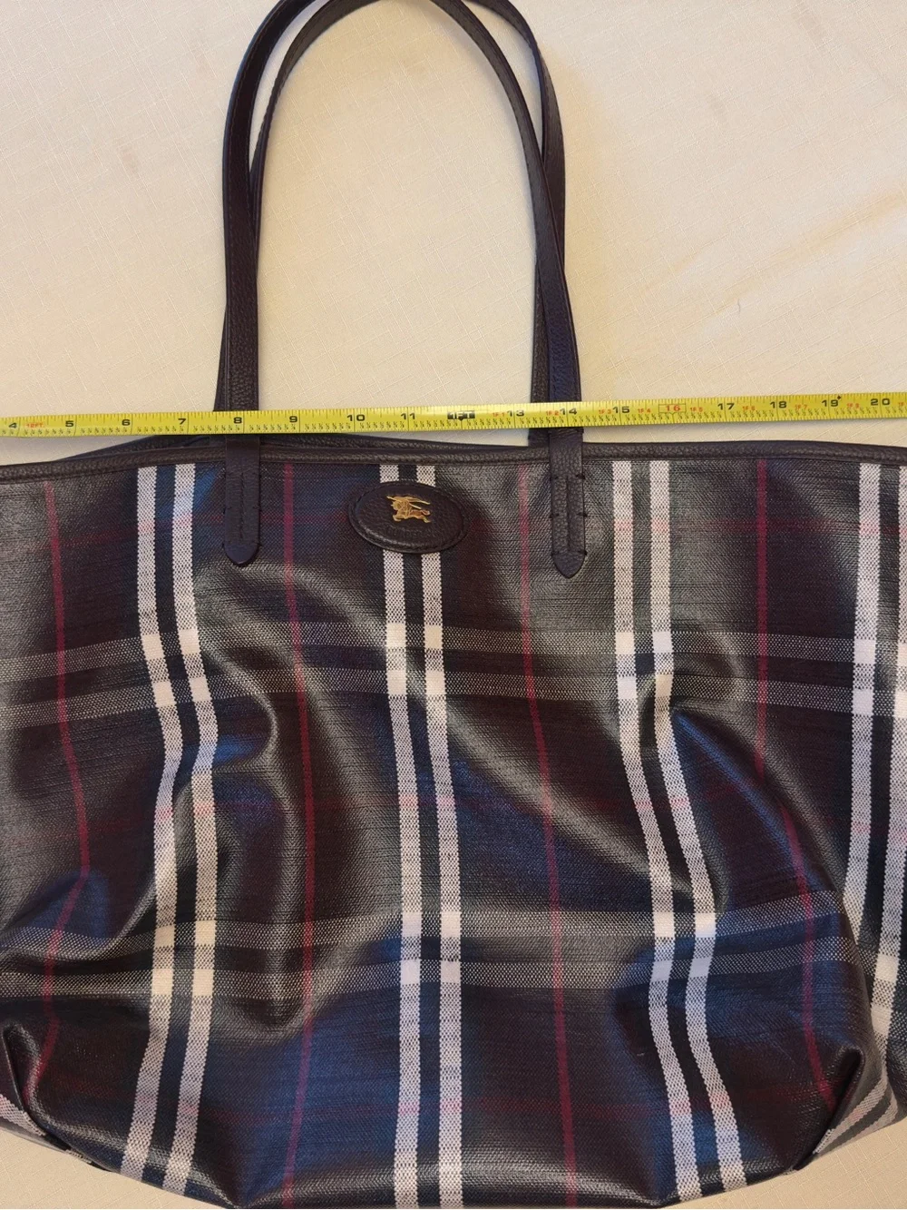 Burberry classic tote